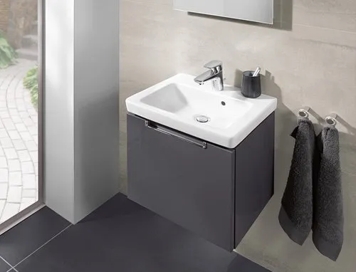 Bild von VILLEROY BOCH Subway 2.0 Handwaschbecken, 450 x 370 x 155 mm, Weiß Alpin CeramicPlus, mit Überlauf #7315F5R1