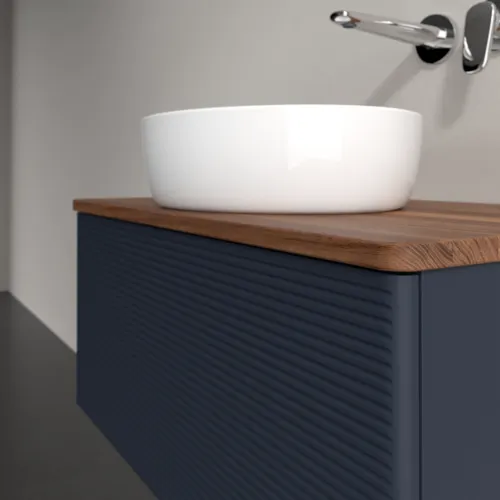 Bild von VILLEROY BOCH Antao Waschbeckenunterschrank, 1 Auszug, 800 x 360 x 500 mm, Front mit Struktur, Midnight Blue Matt Lacquer / Warm Walnut #K30112HG