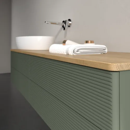 Bild von VILLEROY BOCH Antao Waschbeckenunterschrank, mit Beleuchtung, 4 Auszüge, 1600 x 360 x 500 mm, Front mit Struktur, Leaf Green Matt Lacquer / Honey Oak #L26111HL