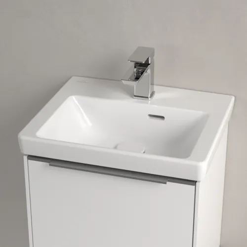 Bild von VILLEROY BOCH Subway 3.0 Handwaschbecken, 450 x 370 x 145 mm, Weiß Alpin CeramicPlus, mit Überlauf #4370FKR1