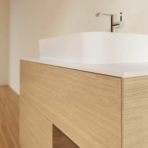 Bild von VILLEROY BOCH Finion Waschbeckenunterschrank, mit Beleuchtung, 2 Auszüge, 1000 x 603 x 501 mm, Oak Veneer / Walnut Veneer / Glass White Matt #G371GNPC